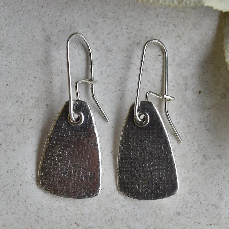 Graceful design earrings-'Linen' Pattern Shield Drop Earrings