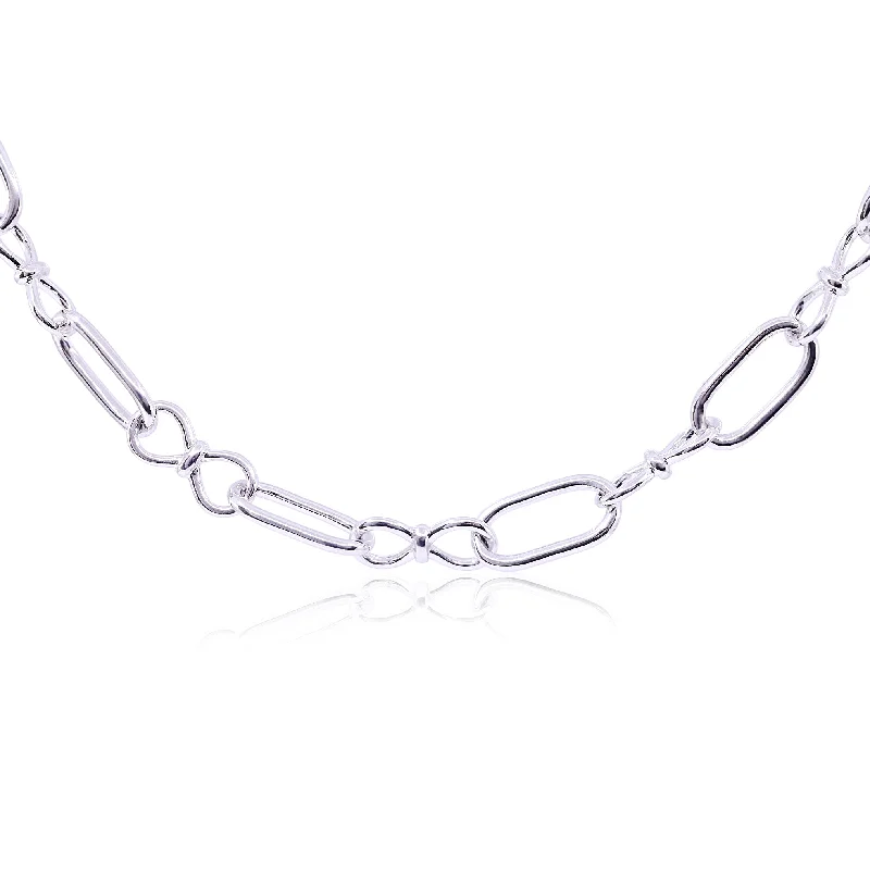 Fine thread necklaces-STERLING SILVER 17-INCH ALTERNATING OVAL AND FIGURE 8 NECKLACE