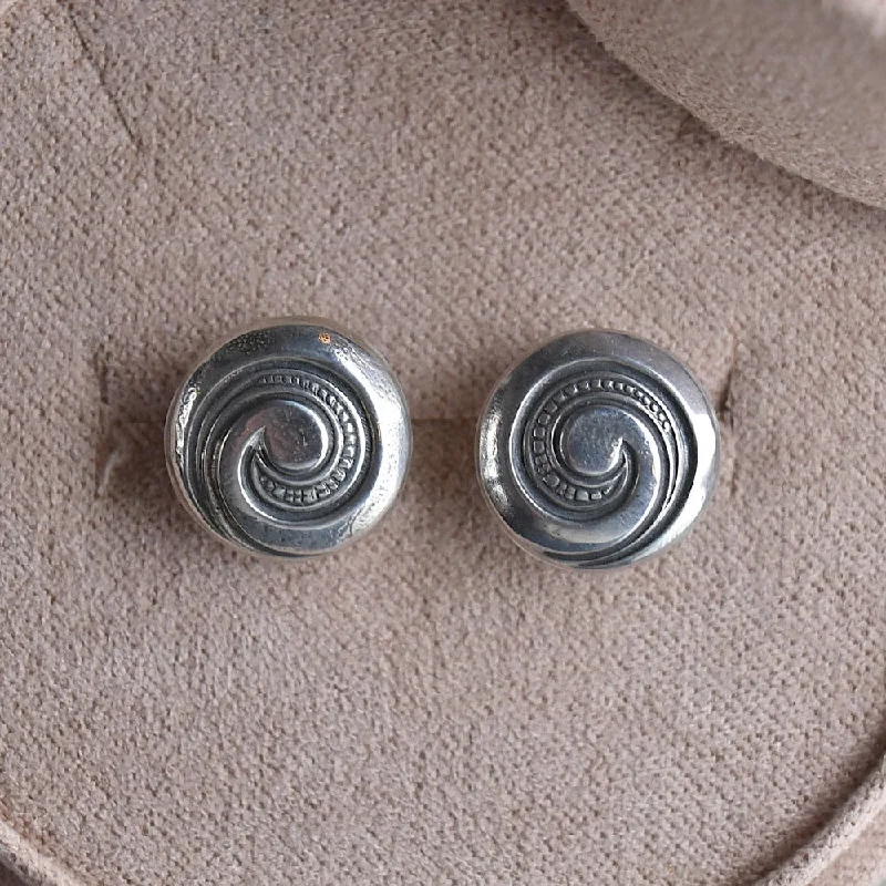 Rustic flair earrings-Patterned Swirl Stud Earrings