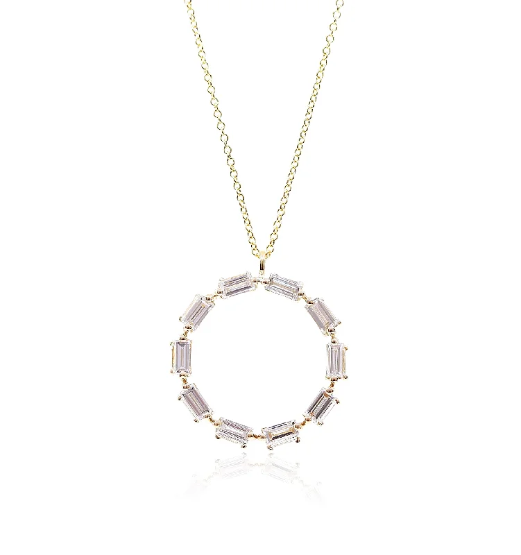 Light enamel necklaces-18K YELLOW GOLD OPEN CIRCLE DIAMOND PENDANT NECKLACE WITH BAGUETTE DIAMONDS