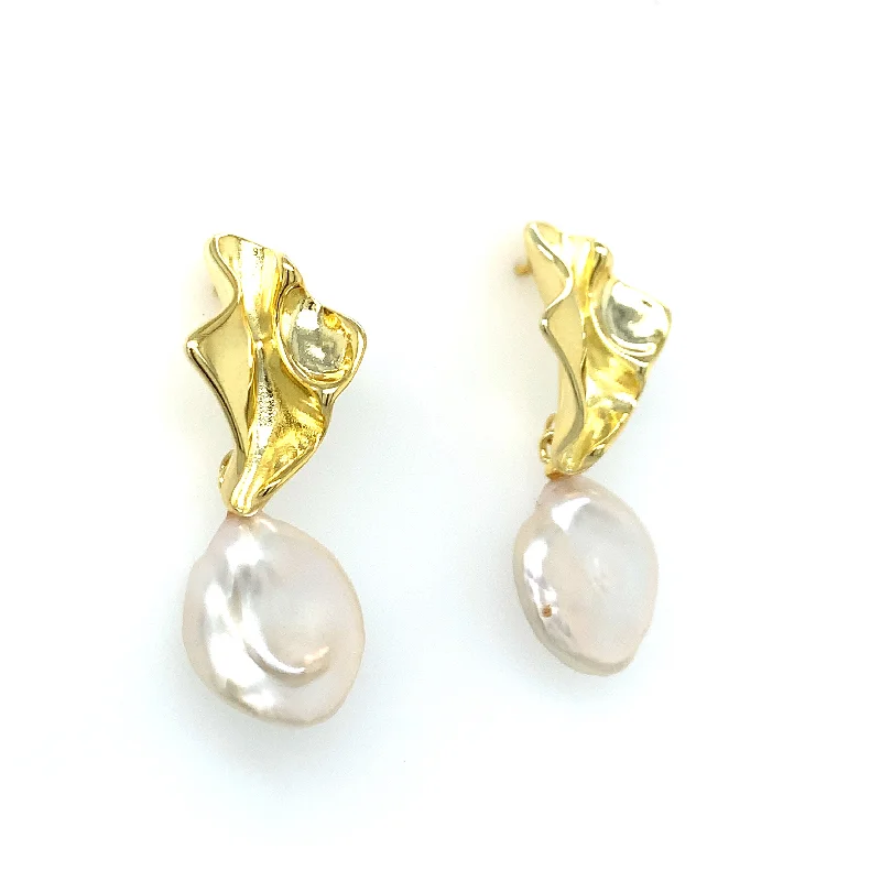 Graceful design earrings-Golden Pearl Drop Earring with Shell Detail