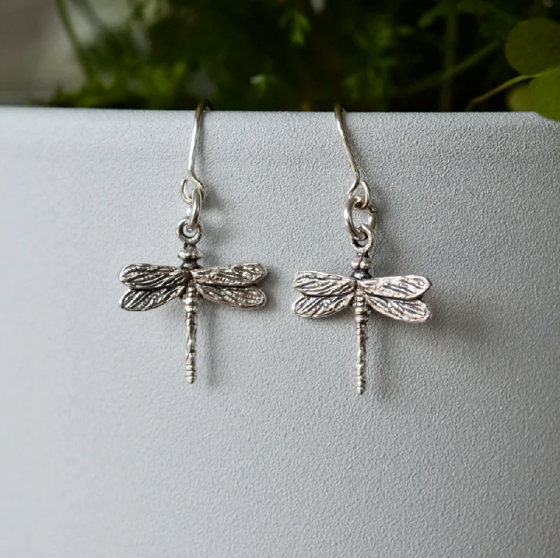 Retro clip earrings-Tiny Dragonfly Drop Earrings