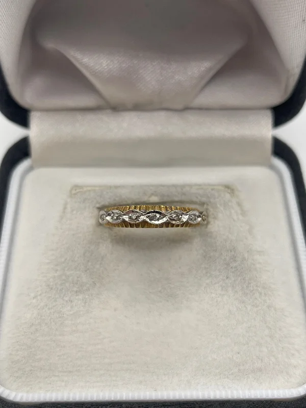 Woven cord rings-18ct gold diamond ring