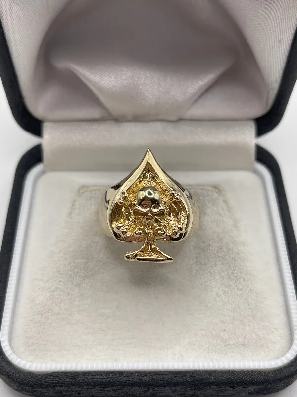 Twisted cord rings-9ct gold ace of spades skull ring