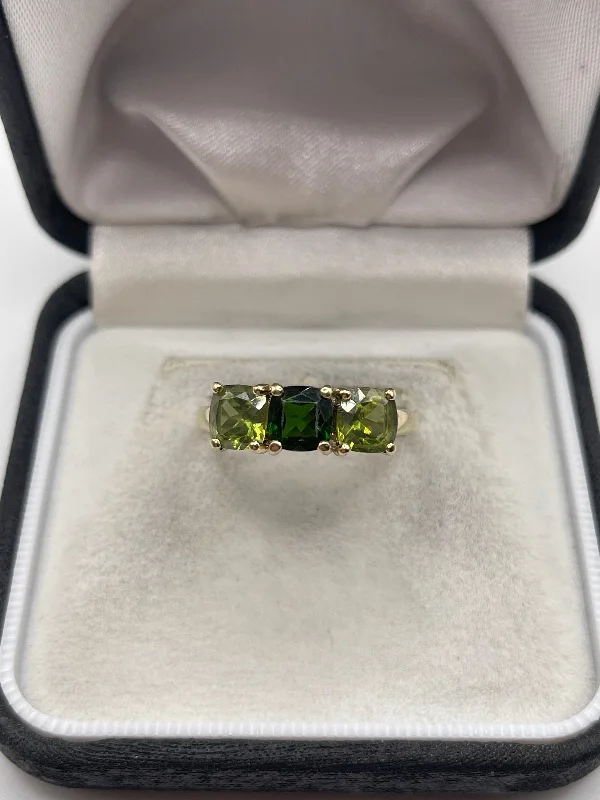 Stone pile rings-9ct gold diopside and peridot ring