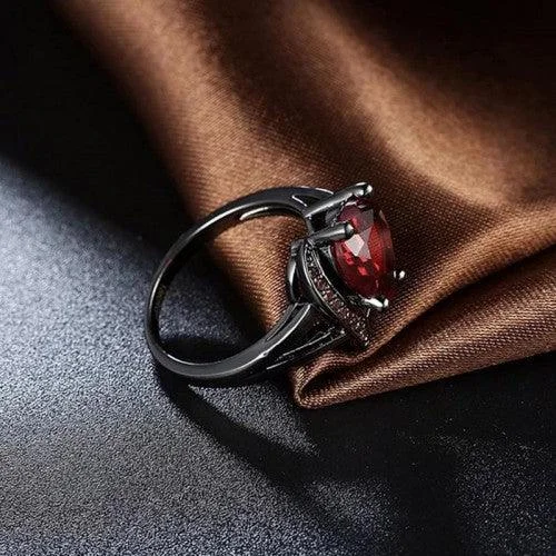 Small star rings-Crystal Heart Black Ring