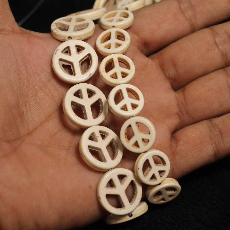 Shadow gothic rings-15 & 20mm, 2 Strings Acrylic Peace Side Hole Beads Off White