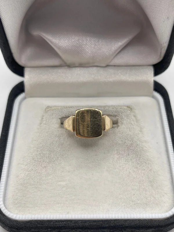 Small dot rings-9ct gold signet ring