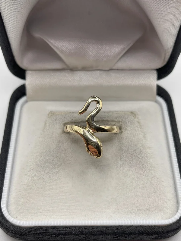 Woven motif rings-9ct gold snake ring