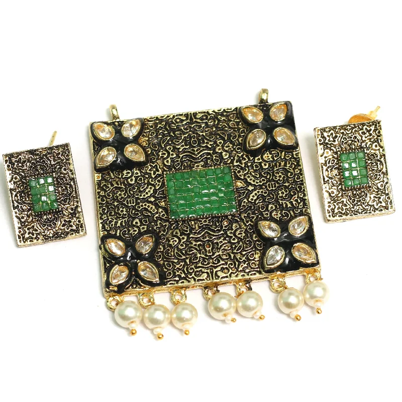 Ripple theme rings-Kundan Pendant With Earring Set