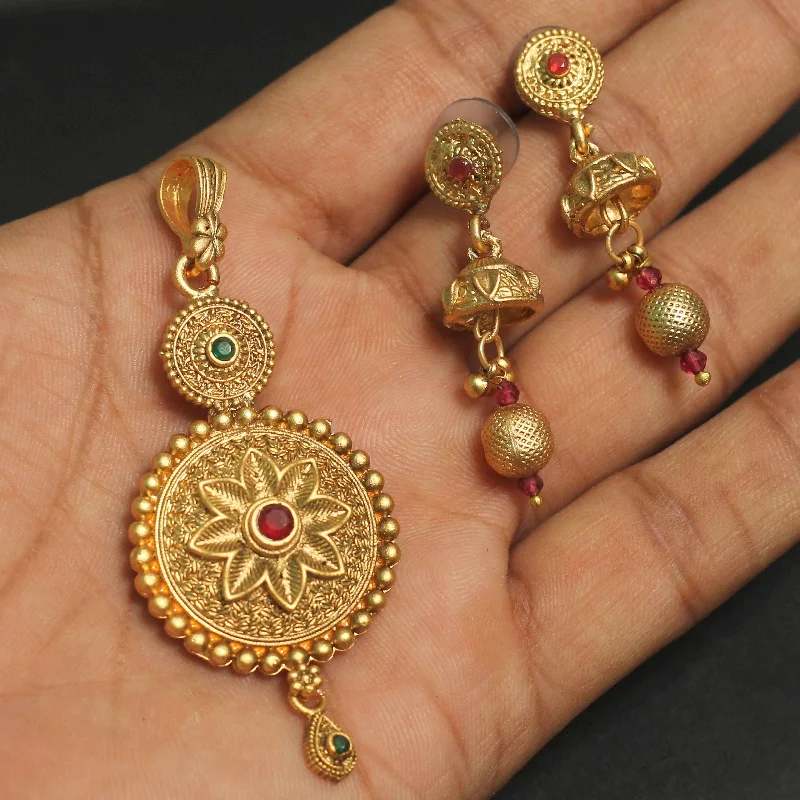 Sleek design rings-Matte Finish Kundan Pendant With Earring Set