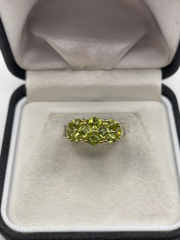 Coil knot rings-9ct gold peridot cluster ring