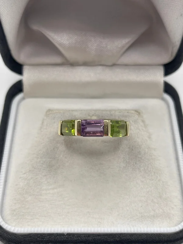 Ripple inlay rings-9ct gold amethyst and peridot ring