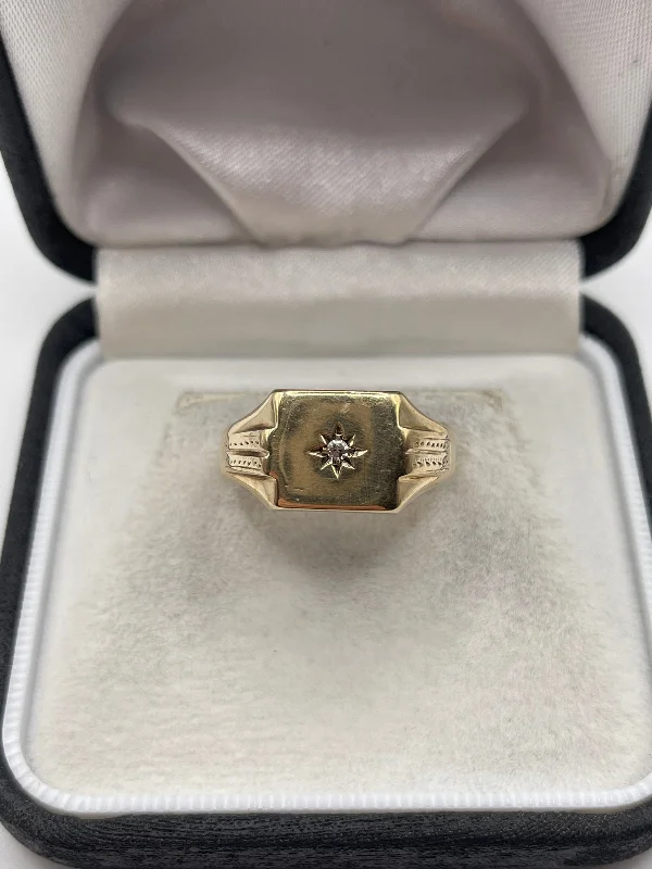 Poppy rings-9ct gold diamond signet ring