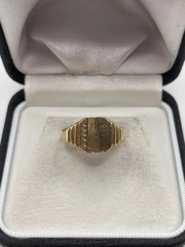 Woven motif rings-9ct gold signet ring