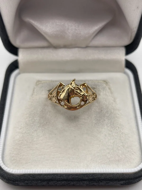 Solid stone rings-9ct gold horseshoe ring